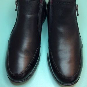 Munro Danika Black Leather Ankle Sneaker Boots 8W